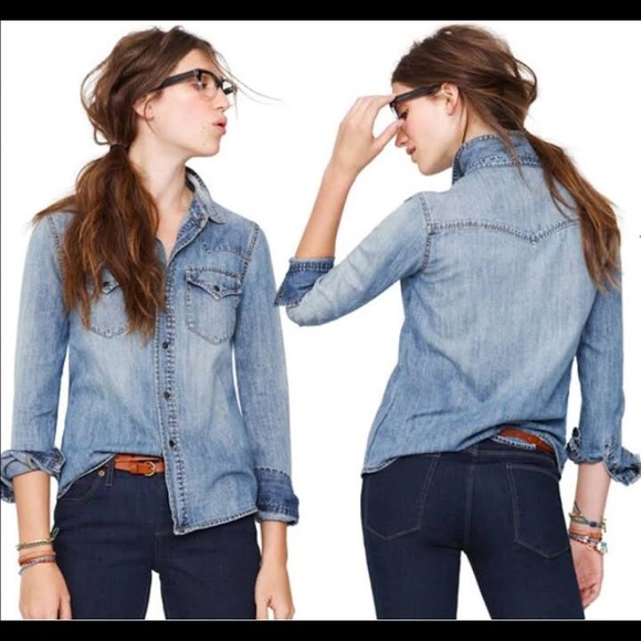 Madewell Tops - Madewell Western Jean Willow Wash shirt